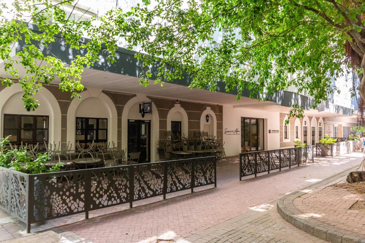 Trendy Apartment In Thibault Square City Centre Kapstadt Exterior foto