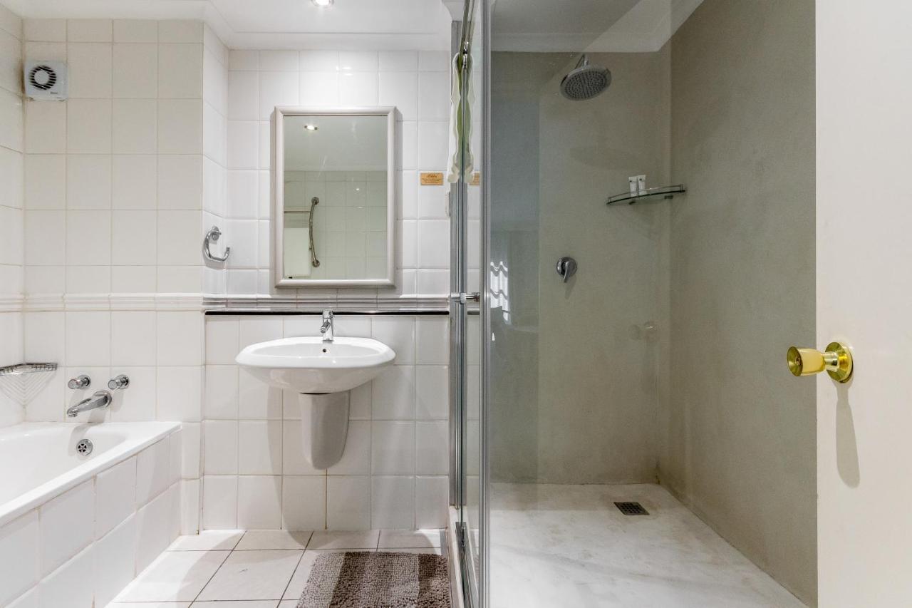 Trendy Apartment In Thibault Square City Centre Kapstadt Exterior foto